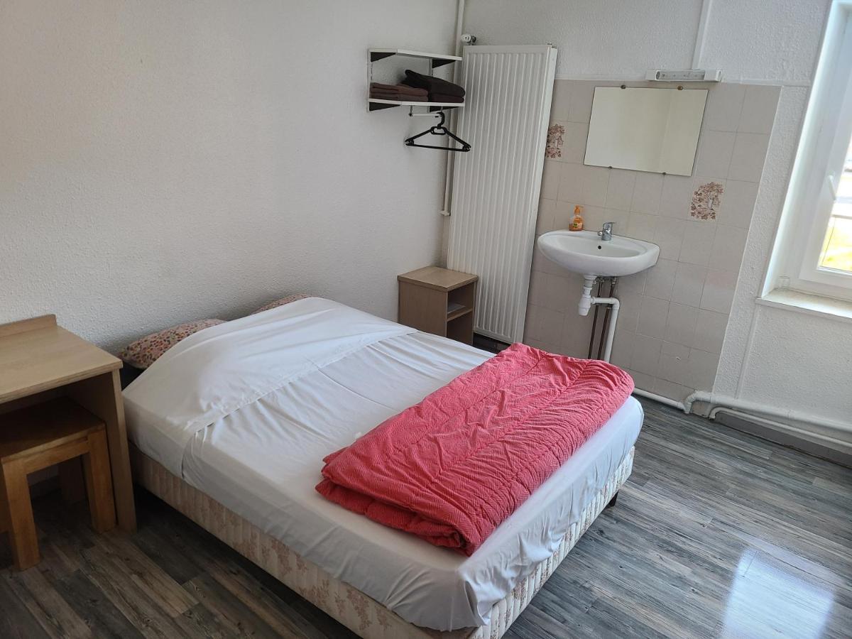 Hotel De La Gare Briancon  Ngoại thất bức ảnh