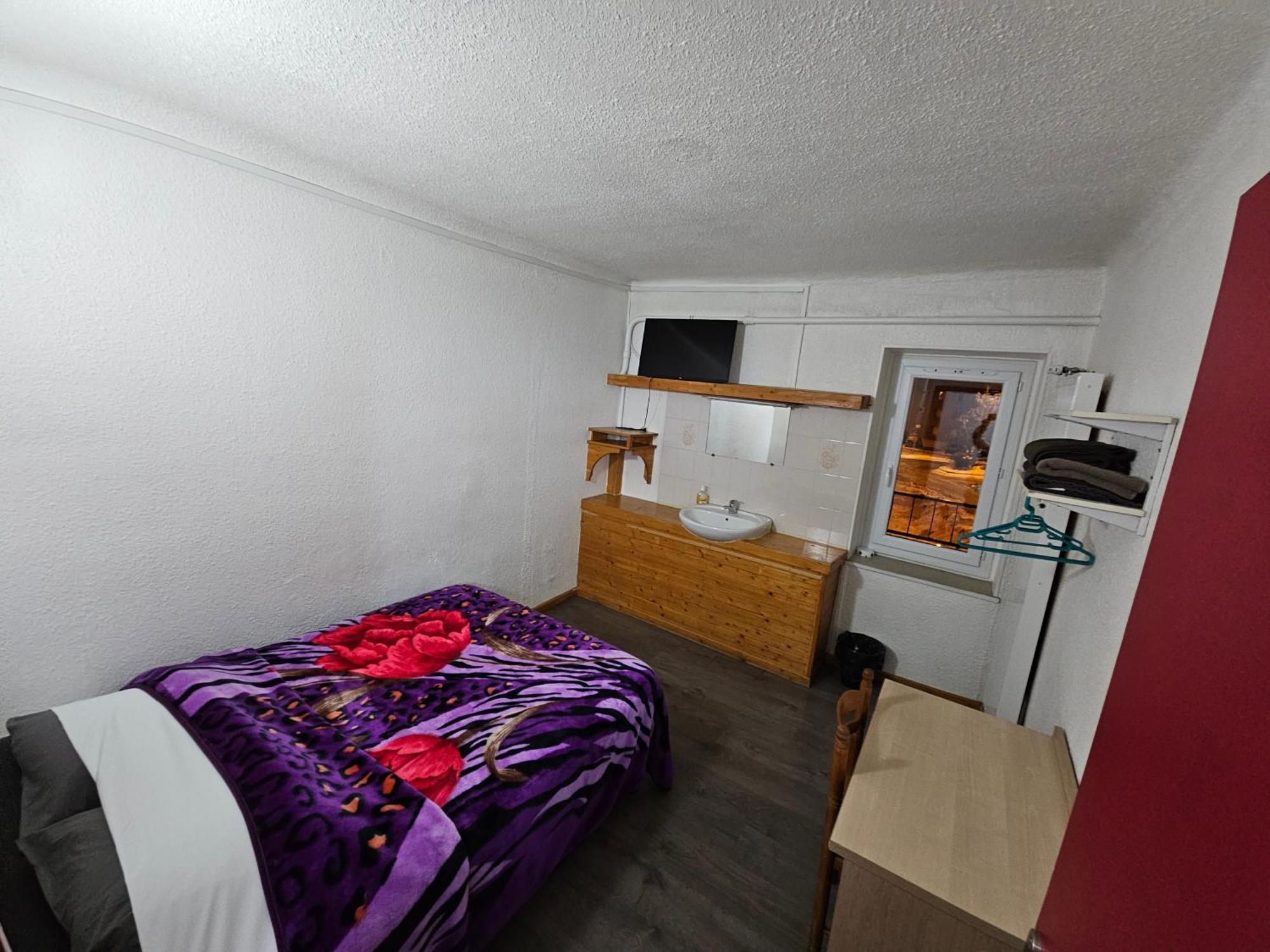 Hotel De La Gare Briancon  Ngoại thất bức ảnh